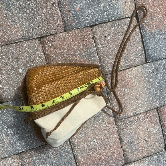 Canvas/Straw/Braided Rope Made in Italy Bucket Bag - Picture 6 of 14